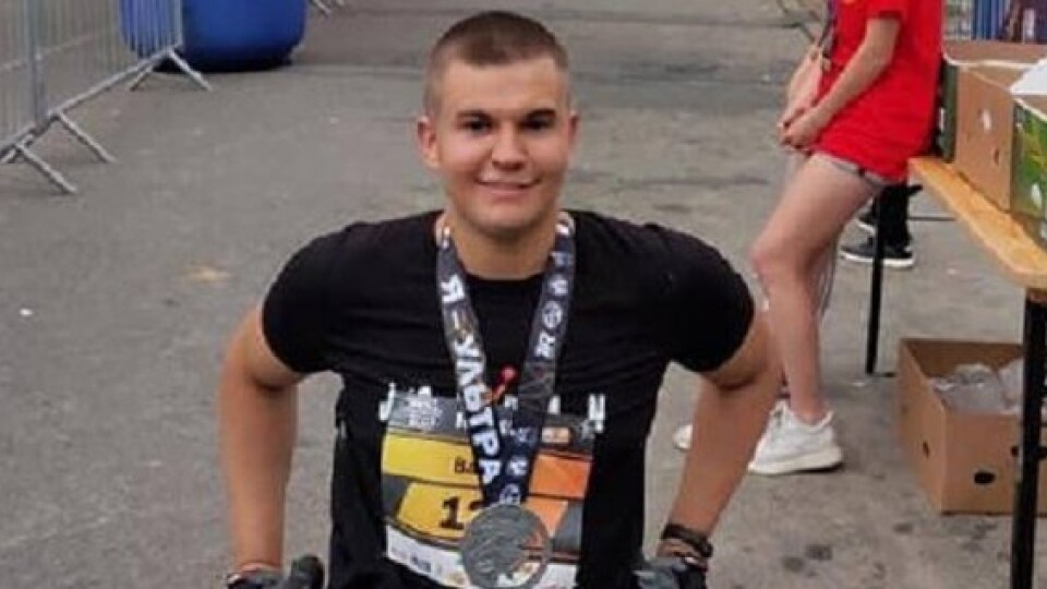 Волинянин подолав сто кілометрів на візку