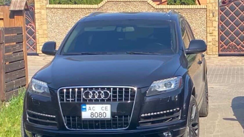 Біля Луцька вкрали автомобіль Audi Q7. Показали відео крадіжки