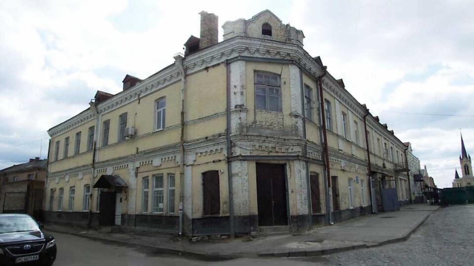 У Луцьку шукають бізнесмена, який відкриє готель та ресторан біля замку