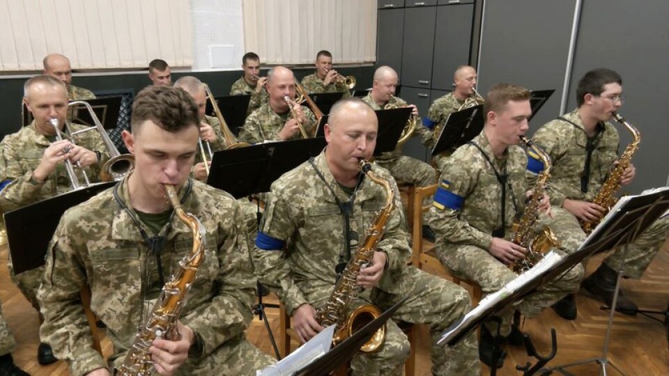 Відкладали інструменти та брали зброю: чим живе військовий оркестр з Волині під час війни