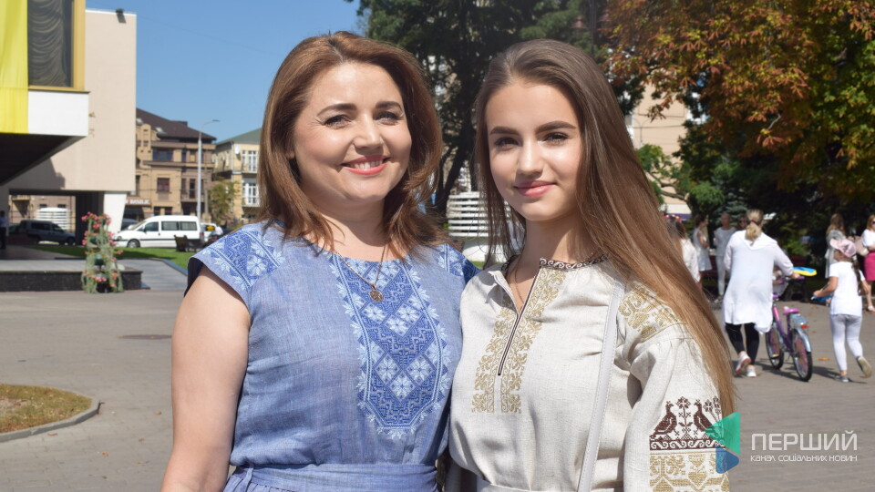 Відомі лучани про свої вишиванки: «Не так просто обрати, яку одягнути»