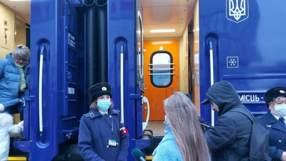 «Укрзалізниця» продовжує евакуацію. Що курсуватиме 6 березня