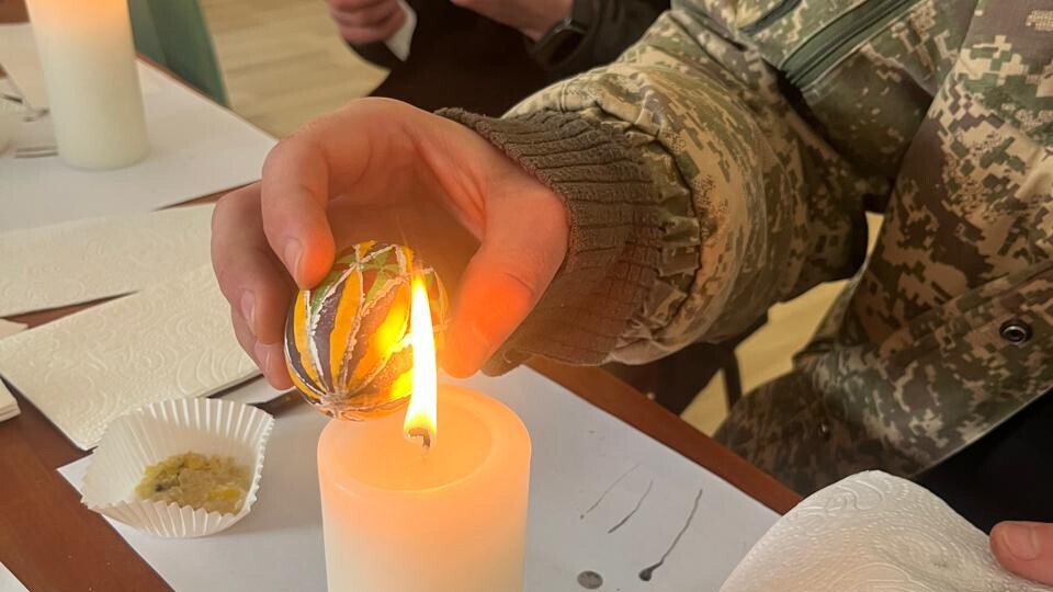 У Луцьку для поранених поліцейських та військових провели творчий майстер-клас
