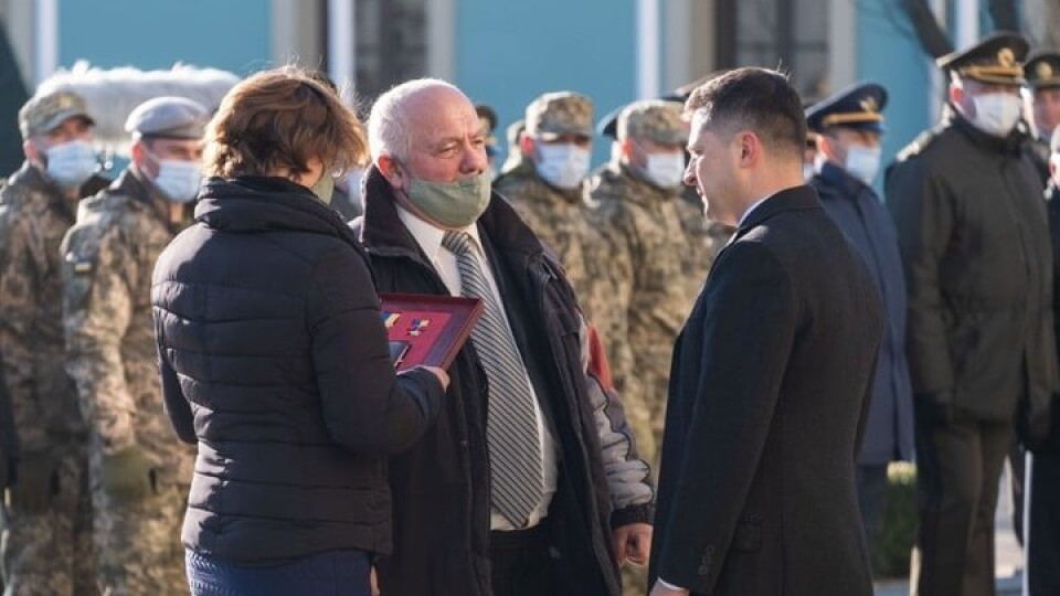Зеленський вручив «Золоту Зірку» батькові полеглого айдарівця Ігоря Філіпчука з Луцька