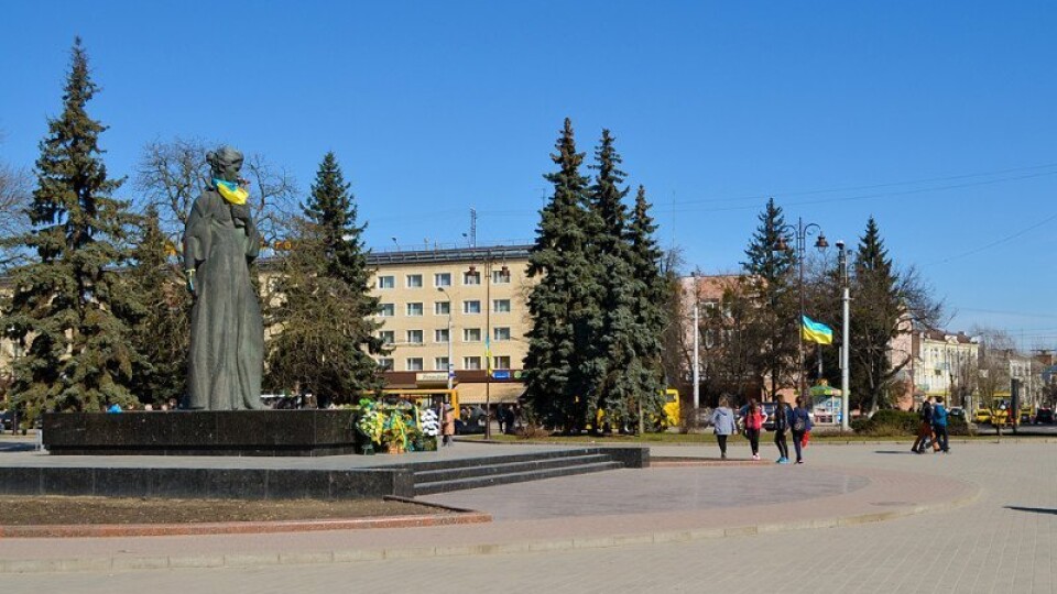 Луцьк потребує вау-об’єктів, але не на Театральній площі, – архітектор відповів бізнесменові Корсаку