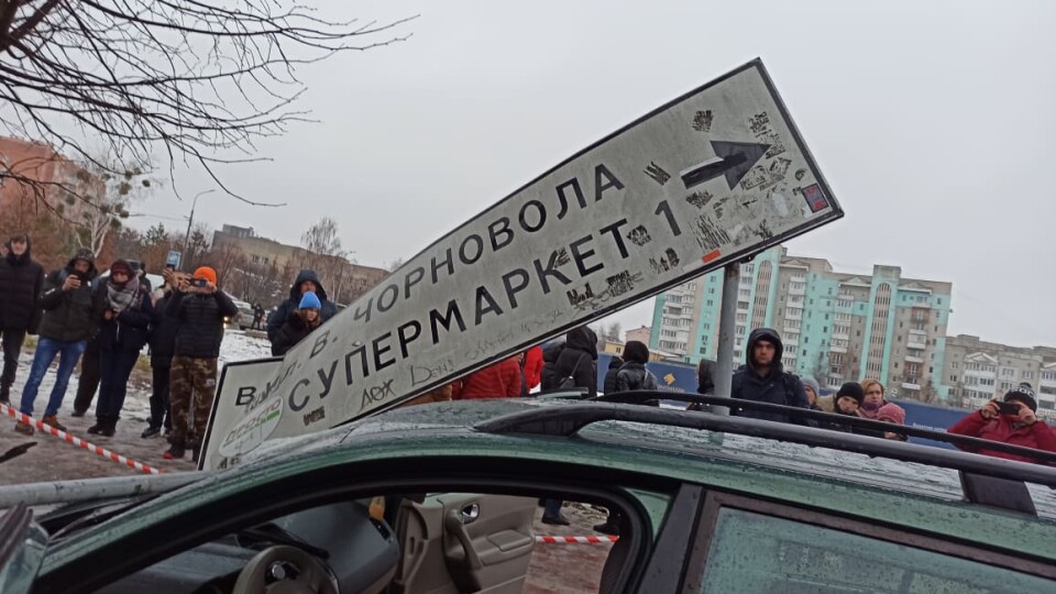 Затримали 16-річного водія, який в'їхав у пішоходів на Соборності. Що про нього відомо