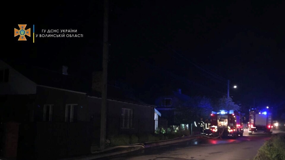 У Володимирі з вогню врятували чоловіка