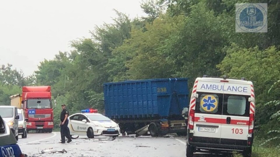 Від удару водія викинуло з автомобіля. На Волині сталася смертельна ДТП