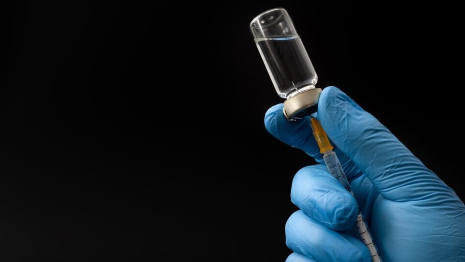 У Польщі вирішили не вакцинувати літніх людей препаратом AstraZeneca