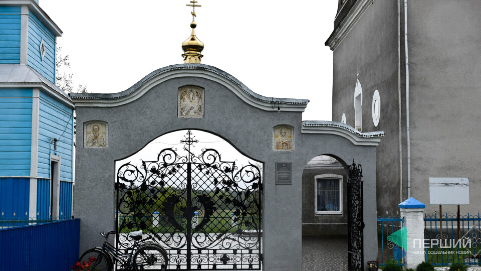 Вночі під церквою: у Четвертні прихильники МП побили двох пенсіонерів, які за ПЦУ