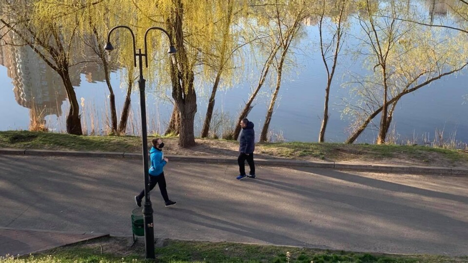 Карантин у Україні хочуть продовжити до 12 травня. Парки, бібліотеки і музеї можуть відкрити