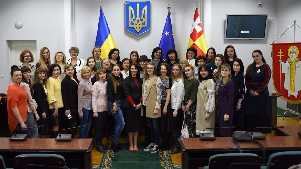 До Луцькради з’їхалися жінки, щоб говорити про участь у політиці. ФОТО