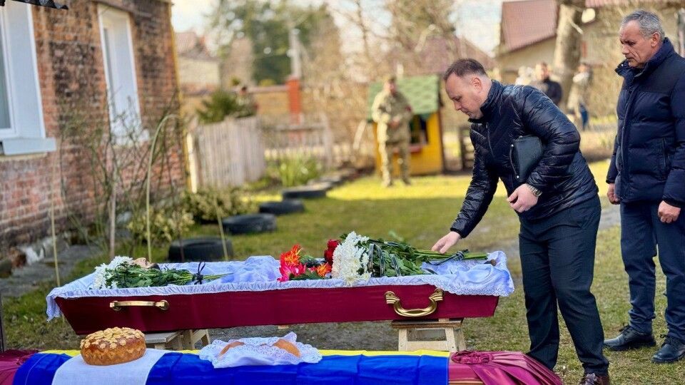 На Волині провели в останню путь воїна. ФОТО