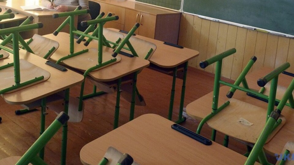 Дві школи поблизу Луцька пішли на карантин до 6 лютого
