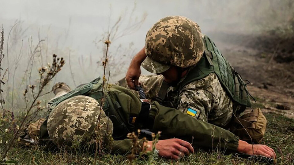 У районі ООС загинув один військовий, троє постраждали