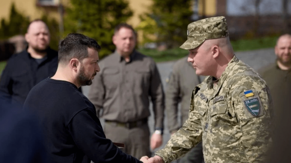 За звільнення Київщини президент вручив ордени військовим з 14 ОМБр