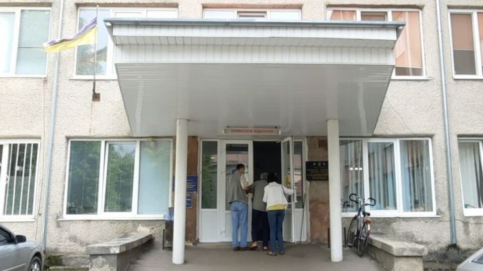 Розповіли про стан волинянина, якому напередодні на виробництві відірвало руку