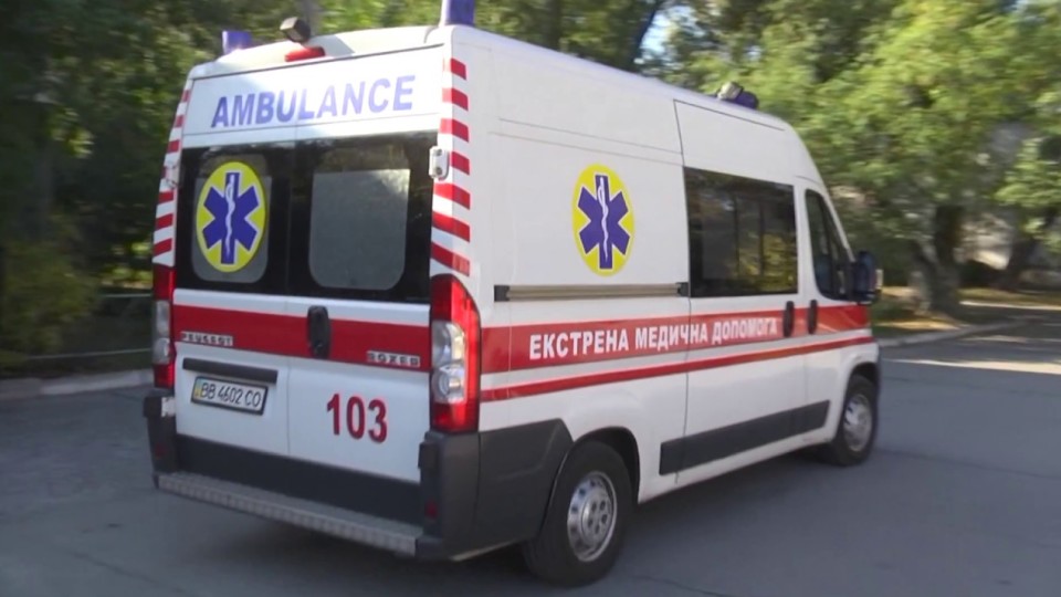 На Волині чоловік не став чекати «швидку» і сам врятував потерпілому життя