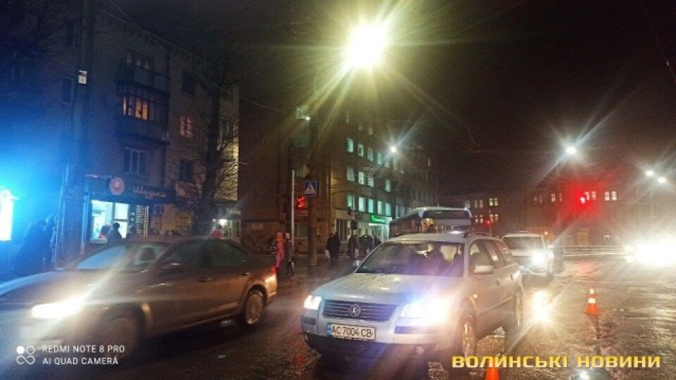 У Луцьку авто збило 10-річну дівчинку на пішохідному переході