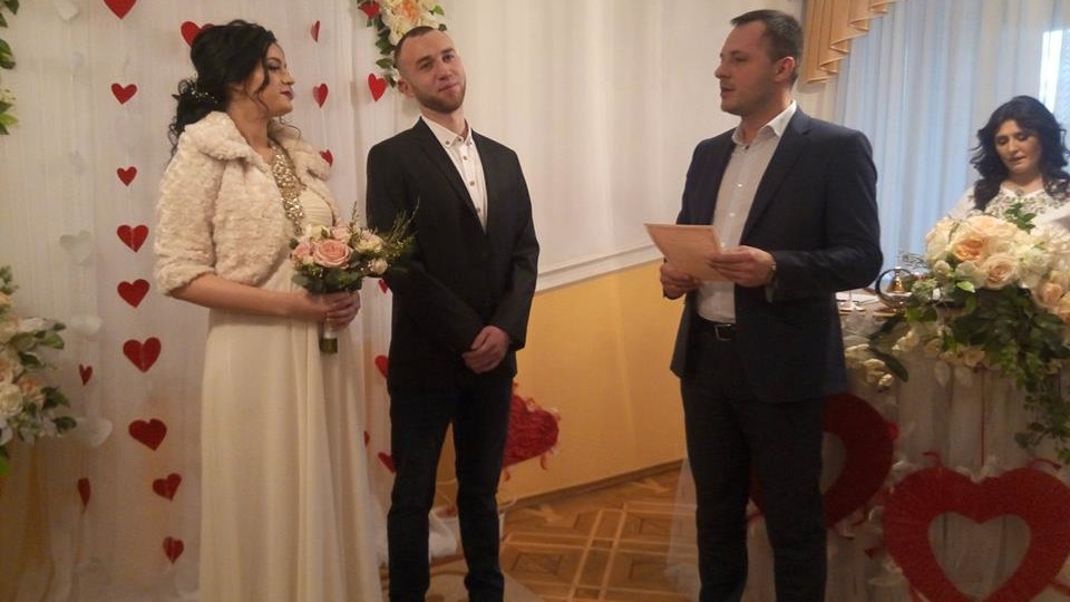 Скільки пар одружились у Луцьку в День святого Валентина