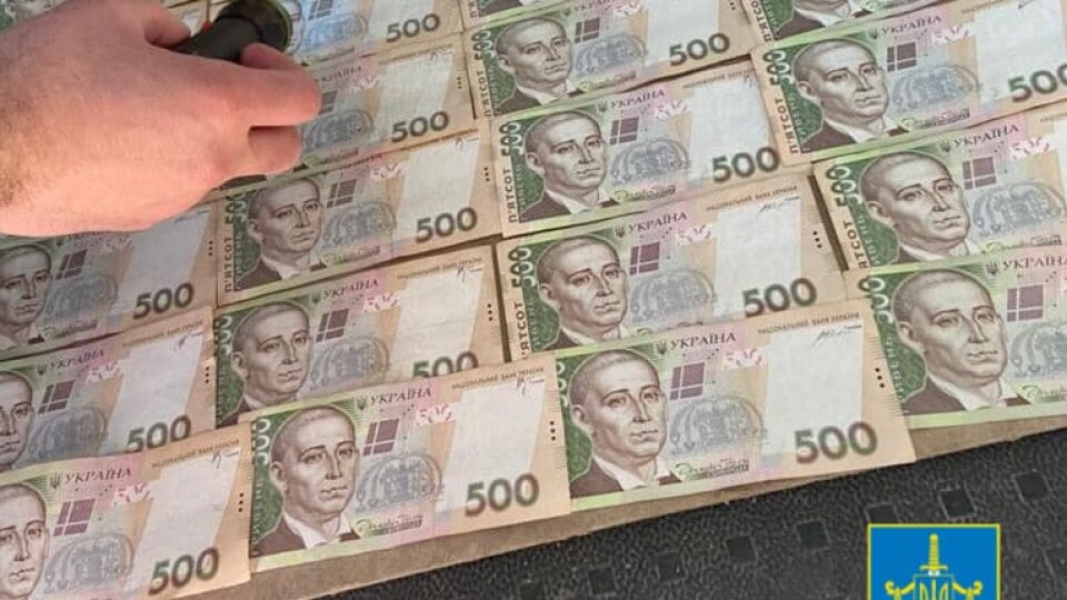 На Волині викрили адвоката, який «рішав» виїзд призовників за кордон