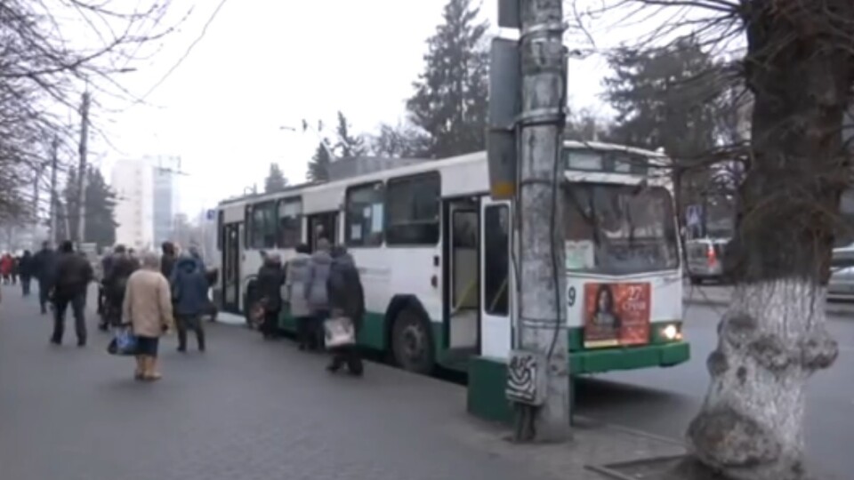 У Луцьку жив і податки платив. Пенсіонер із села не може отримати пільговий квиток на проїзд у місті