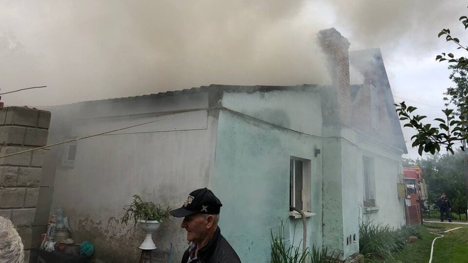 У Володимирі горів житловий будинок