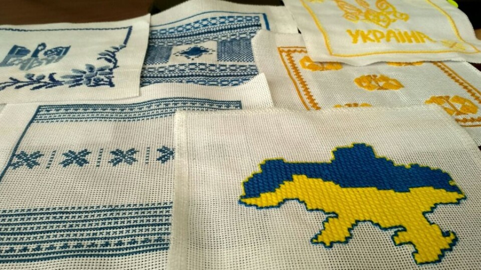 Волинські рукодільниці долучилися до створення вишитого Герба України. ВІДЕО