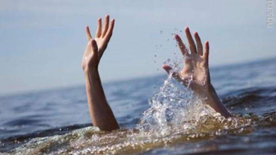 У Луцьку врятували чоловіка, який топився