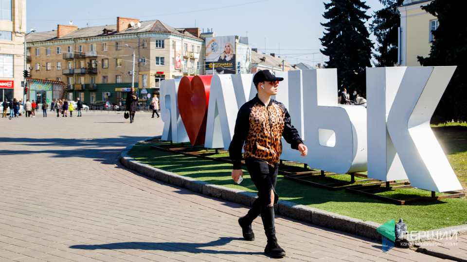 Весна і вибори у Луцьку. ФОТОРЕПОРТАЖ