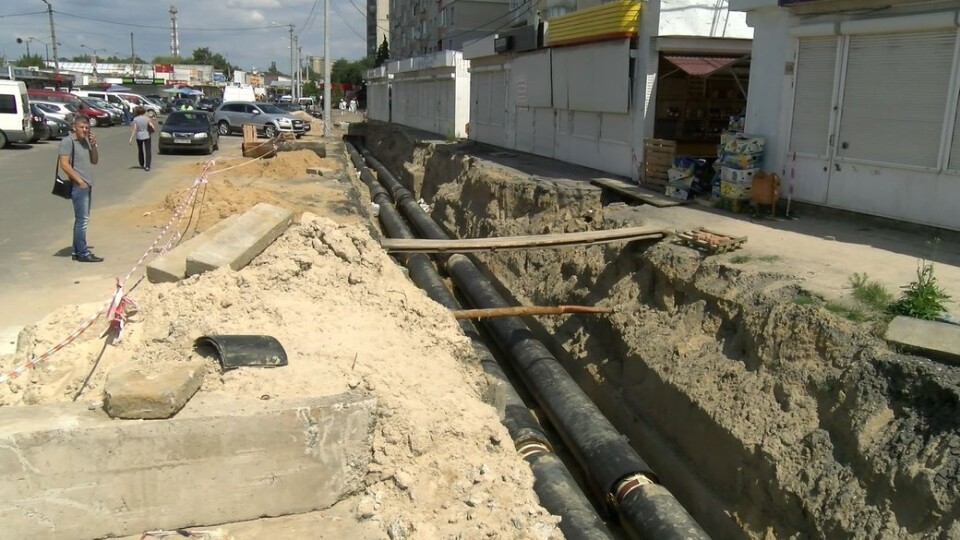 У Луцьку завершують ремонт теплотраси, який тривав більше місяця