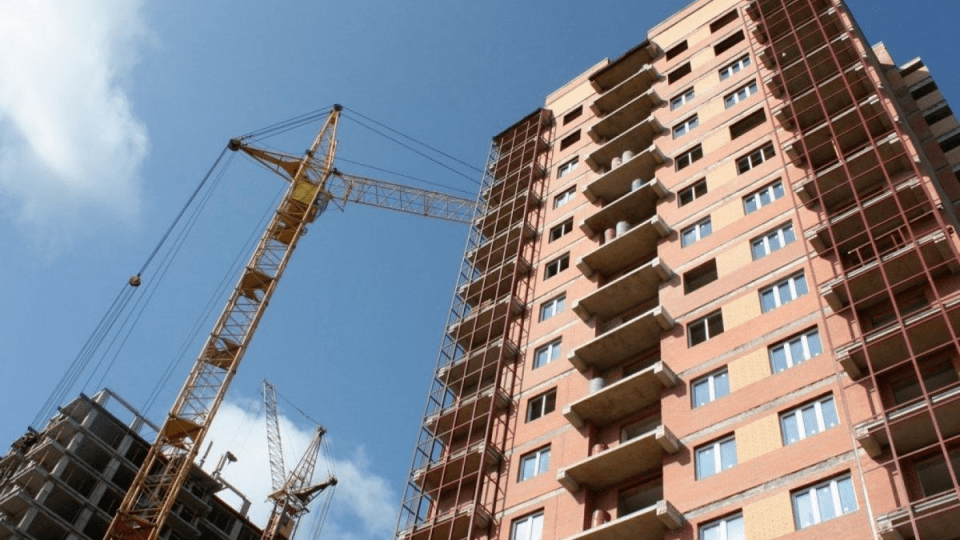 У Луцьку двокімнатні квартири отримали сім'ї, які стояли в черзі понад 30 років. ФОТО