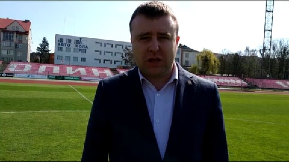 «На дебати приходь-те!»: луцький «борець зі смородом» записав креативне відеозвернення