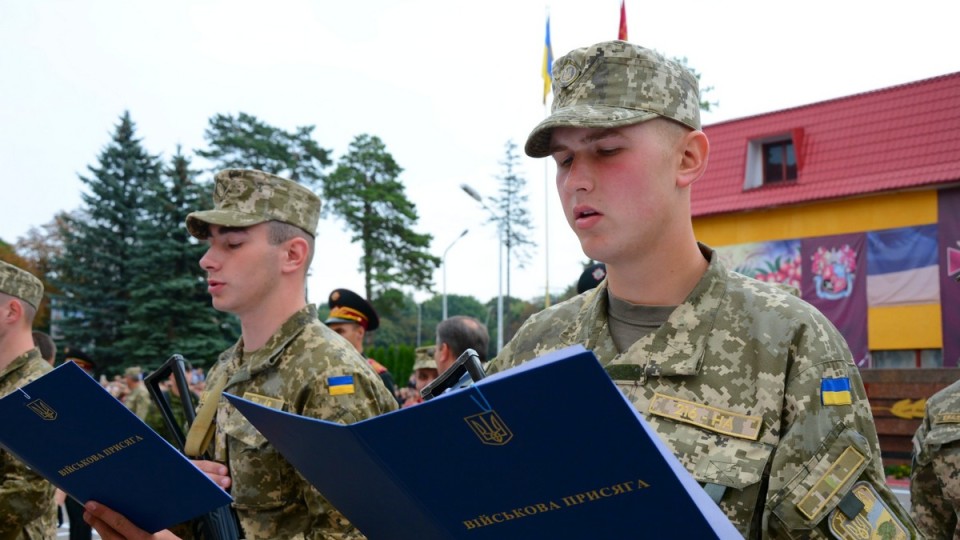 Волинянину, який «косив» від армії, світить до трьох років