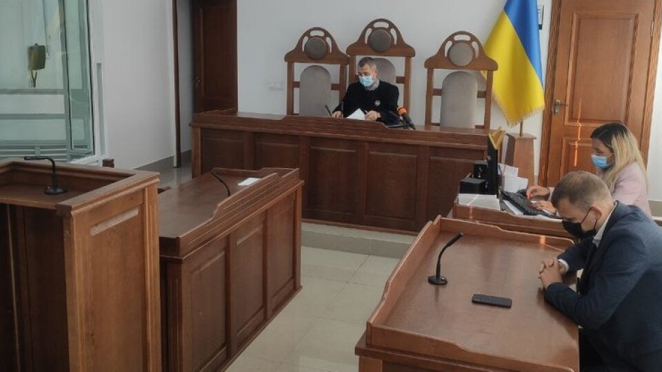 Колишня начальниця управління Волинської ОДА, яку звинуватили у хабарі, не прийшла у суд