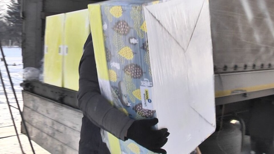 «Не вистачить навіть на два місяці». У Луцьку перинатальний центр отримав «бебі-бокси»