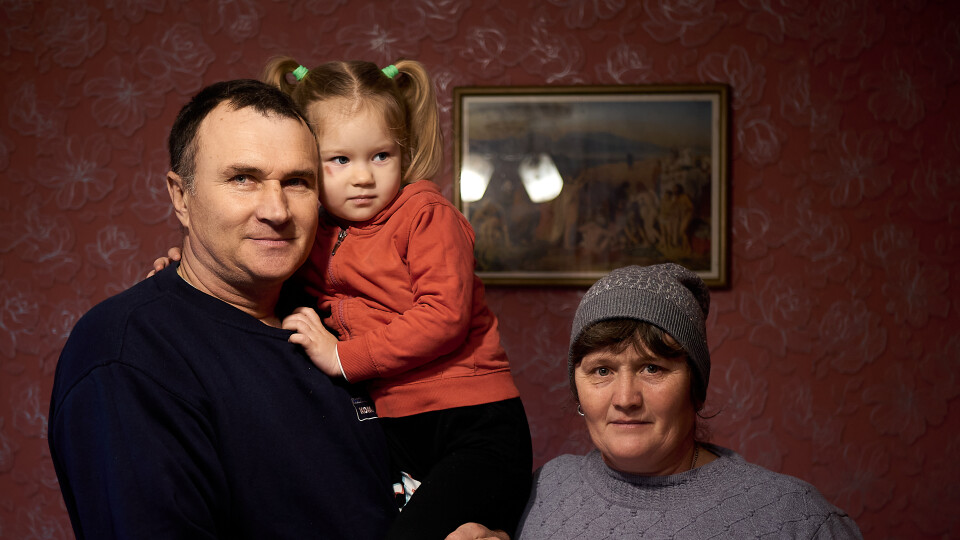  «Робитимемо це до перемоги». Родина Войчунів приготувала для бійців тонни м'яса та тисячі банок каш