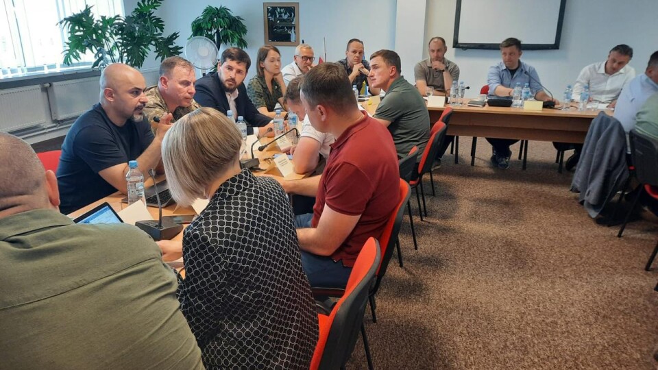Через «Ягодин» пропускатимуть лише вантажівки та тимчасово автобуси