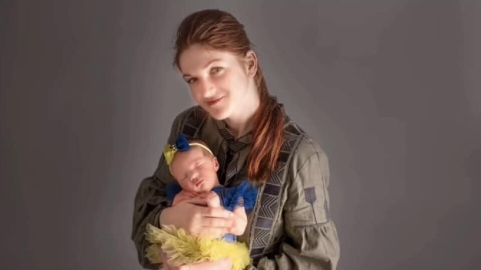 Звільнена з полону Мар’яна Мамонова знялася в фотосесії з чоловіком і донечкою. ФОТО