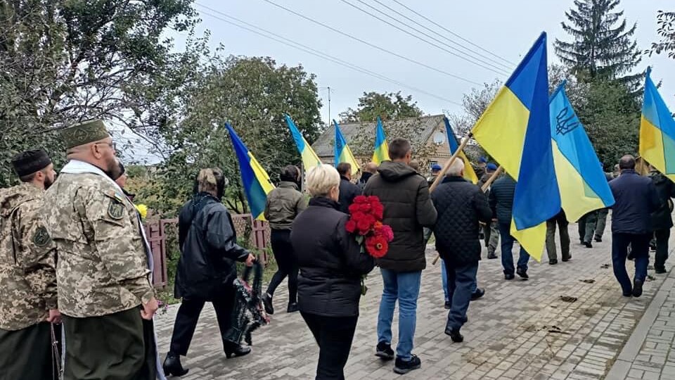 На Волині попрощалися із 36-річним Героєм Артемом Ротмістренком