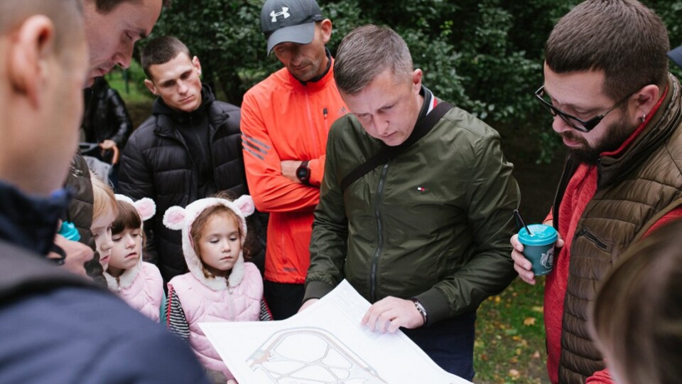 «Обов'язково зробимо!» – Андрій Разумовський взявся змінити парк за РАЦСом