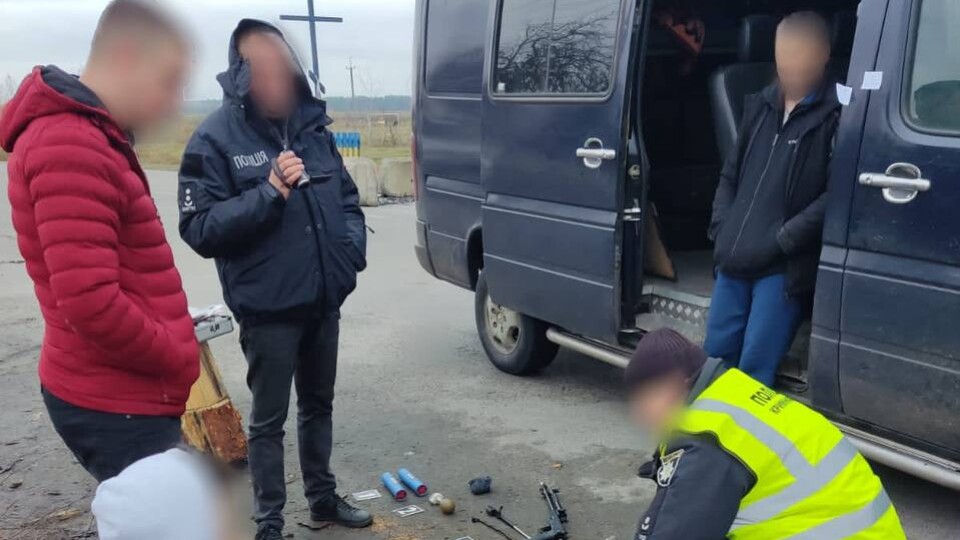 На Волині на блокпосту затримали чоловіка з вибухівкою. ФОТО