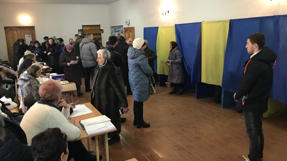 Фанклуб опоблоку та «королева спецдільниць Юля»: як і за кого голосували у Луцьку