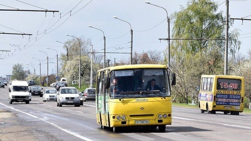 Луцьку міськраду просять продовжити маршрут до села