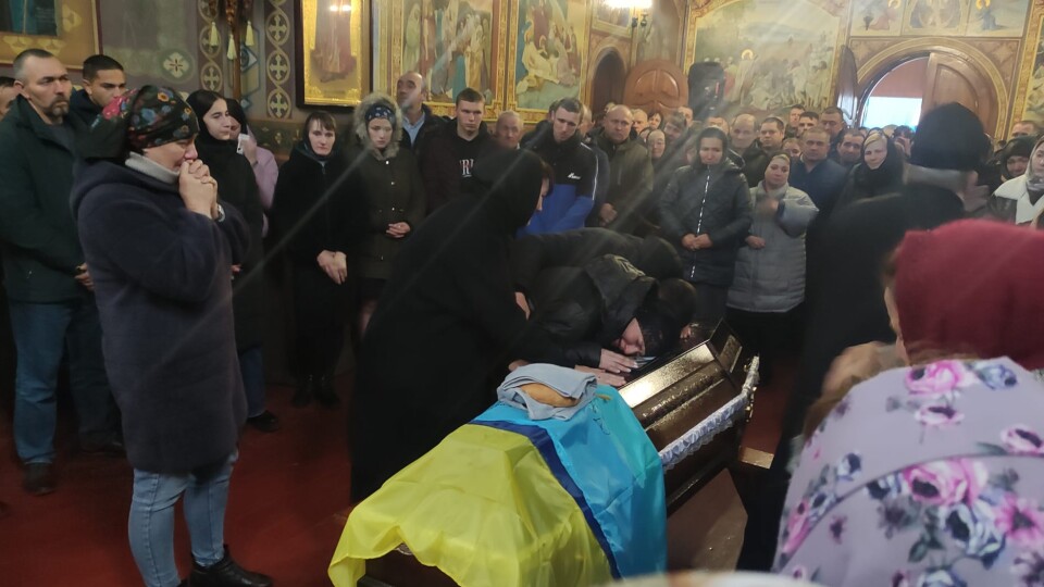 Був найкращим татком, дідусем і чоловіком: на Волині поховали Героя у день його народження.ФОТО