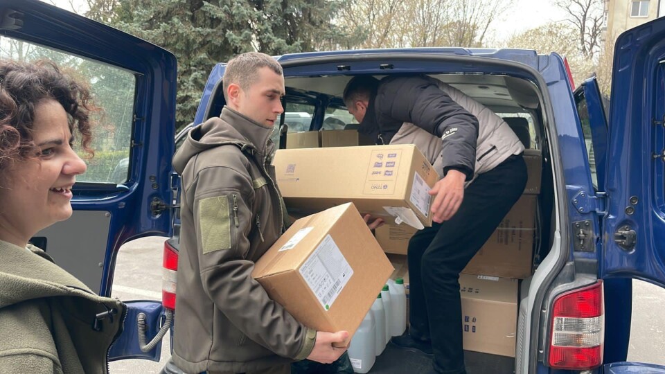 Волинські лісівники отримали медикаменти від латвійських колег