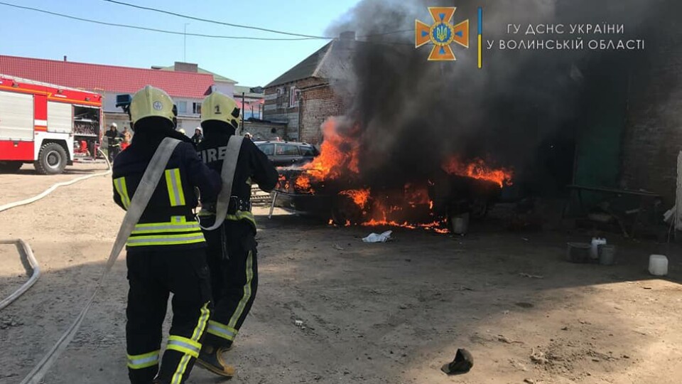 У Луцьку на Конякіна загорівся автомобіль