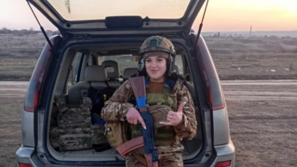 «Доцік»: у лавах волинської «сотки» борнить Україну молода мама трьох діток