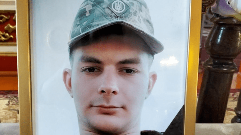 Один з наймолодших загиблих воїнів у громаді: спогади про Героя з Волині Євгена Куденьчука