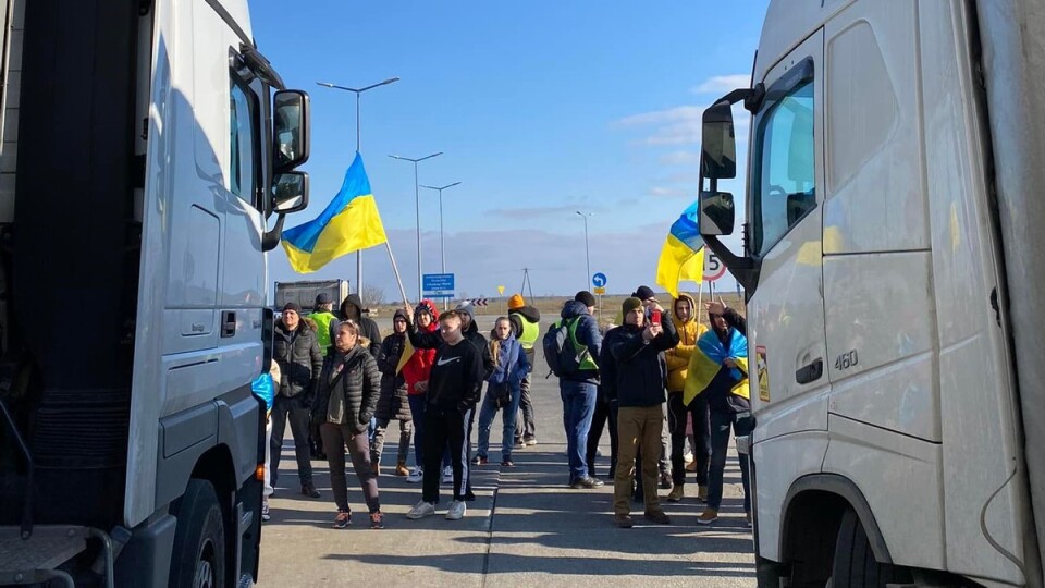 Поляки створили петицію про закриття кордону для російських та білоруських фур